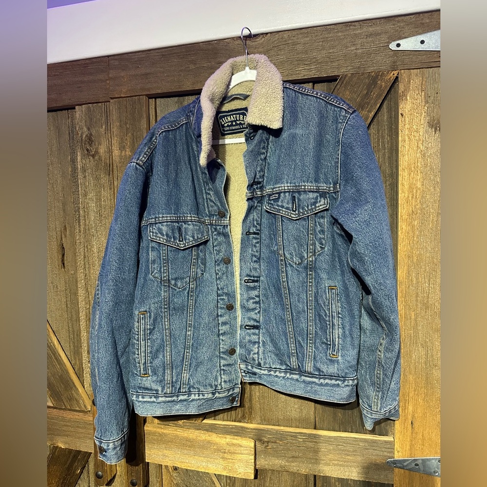 Vintage Levi Strauss & Co Signature Denim Jean Trucker Jacket Size Medium
